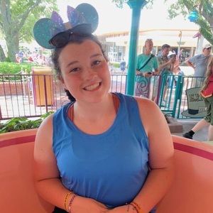 Meet your Posher, Addie